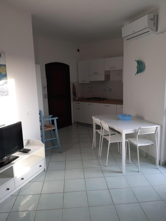 Calarossa Sardinia Apartments Isola Rossa Eksteriør bilde