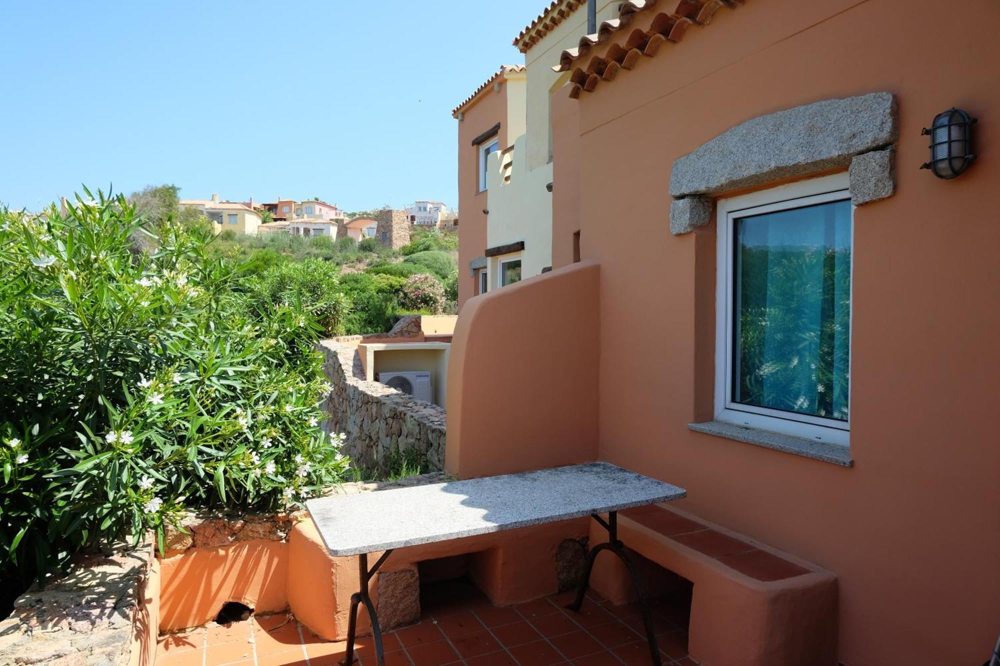 Calarossa Sardinia Apartments Isola Rossa Eksteriør bilde