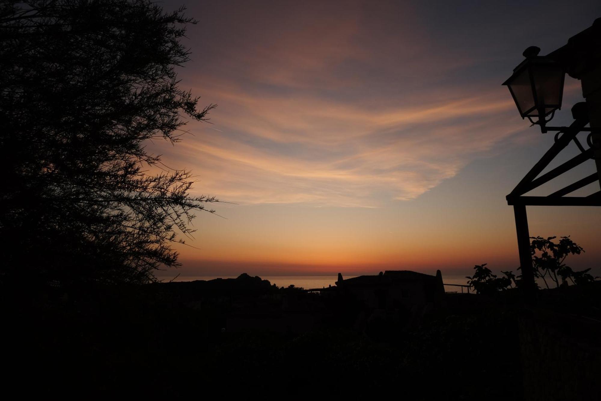 Calarossa Sardinia Apartments Isola Rossa Eksteriør bilde