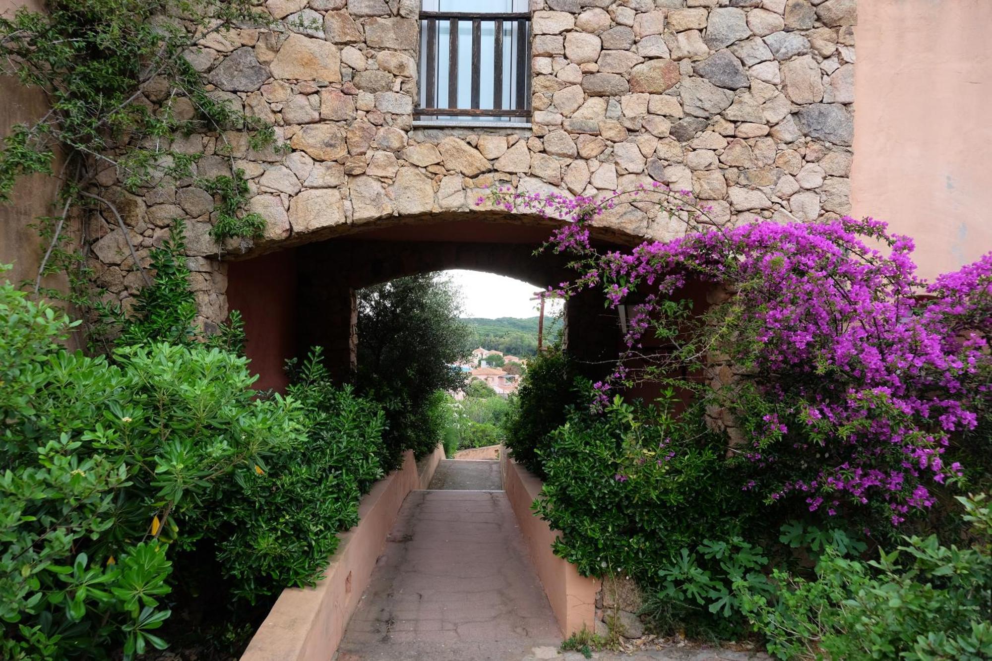 Calarossa Sardinia Apartments Isola Rossa Eksteriør bilde